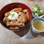 箱根ブーティー - ～箱根BOOTEA～　温玉BOO丼、サラダ＆スープ付