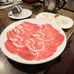 天香回味養生煮 - お肉（たぶんラム）