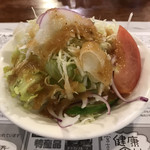 Ichioku - ☆山盛りサラダ ドレッシングが美味しい♪