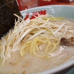 ラーメン山岡家 - 白濁スープです。