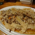 ビストロ シン 2 - 塩漬け豚と豆煮込みのパスタ