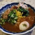 平日昼だけ - 和だしそぼろカレー(ハーフ)＋全部のせ