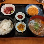 ニユートーキヨー 庄屋 - 豚汁定食（850円）