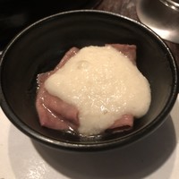 牛牛 西麻布 総本店 - 特上タンをとろろで。