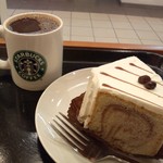 スターバックスコーヒー - 豆乳小豆シフォンケーキ(だったかな？)