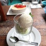 ボンダイカフェ - ランチのアイスクリーム