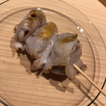 温石 - 5日寝かしの九絵の頰肉を薄く削ぎ切りにしてくるっと巻き付けて炭火焼に！悶絶！