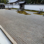 とり八 - 大光明寺の枯山水の庭園