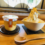 角屋 - 2階のカフェで「伊吹牛乳ソフトクリーム」と「大幸醤油プリン」をいただきます♡