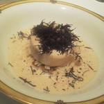 レ セゾン - 12.2.11ブレス産プーラルド胸肉のドゥミドゥイユ フォワグラとトリュフを加えたバスマチ米