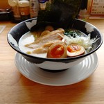 横濱家系ラーメン 王騎 - 【2019.9.22(日)】王騎塩ラーメントッピング全部のせ(並盛・150g)1,650円