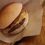 山鼻バーガー マサ - ペッパー&チーズ777