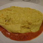 ビストロ茶葉蘭 - ステーキと大海老入りの特製オムライス（サラダ付きで１，８００円）