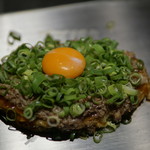 くずし鉄板 あばぐら - 茨城県産ブランド豚 美明豚の豚玉焼き