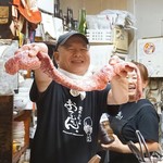 生ホルモン処 おさむちゃん。 - ハラミの登場！一番の山場(笑)
      良い笑顔です♪