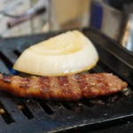 生ホルモン処 おさむちゃん。 - この日は珍しく焼き野菜もありました(笑)