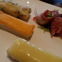 ポム・ダダン - 