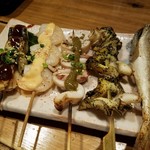 元祖北海魚串 がりや - 串焼き 5点 980円