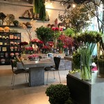 Nicolai Bergmann NOMU - 店内