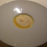 レストランひらまつ レゼルヴ - アミューズ（栗南瓜のスープ　白トリュフの香りのパルフェと共に）