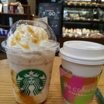 スターバックスコーヒー - スイートポテトゴールドフラペチーノ580円+税、スイートポテトゴールドマキアート(ショート)440円+税