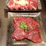 ホルモン処 89肉酒場 - ロース(880円）＆カルビ(並）（1000円）