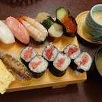 Osushiya San Uochiyuu - にぎり寿司の上