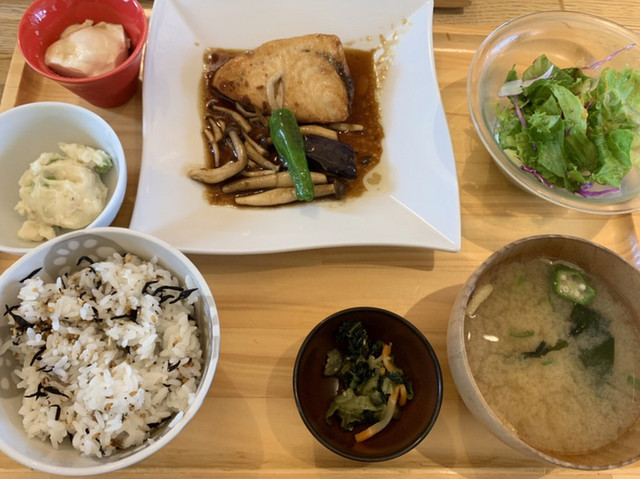 おぼんdeごはん あべのキューズモール店 天王寺駅前 定食 食堂 食べログ おぼんdeごはん あべのキューズモール店 天王寺駅前 定食 食堂 食べログ