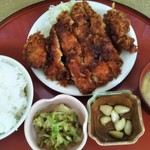 かあちゃん - チキンカツ定食（500円）