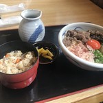 手造りうどん 楽々 - 肉ぶっかけ定食