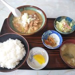 一好食堂 - もつ煮込み定食（900円）