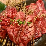 Sumibiyakiniku Yatsugu - お肉　3