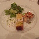 ラ ブラスリー - 2012.2 前菜 サーモンと茸のムースとケークサレ