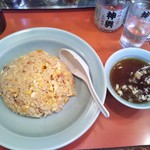 丸吉飯店 - 炒飯 700円(税込)(2019年9月19日撮影)