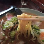 味喜多 - 2012.02 麺はちょい太めの中細ストレートです