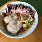 食事処まるじゅう - 料理写真:イカまるごとイカらーめん