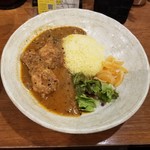 SPICY CURRY 魯珈 - カルパシ薫る。シャヒジーラ手羽元カレー
