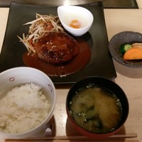 鉄板焼 旬 - ランチ ハンバーグ