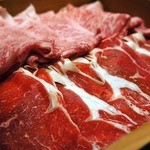 ステーキハウス 村岡 - 隠岐では、年間約１,２００頭前後の牛が生まれるそうです。