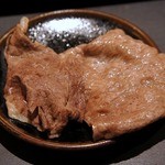 ステーキハウス 村岡 - 左が国産黒毛和牛、右が幻の隠岐牛ですよ。