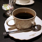 ステーキハウス 村岡 - 私は、珈琲にしました。 最後は、ＧＩＶＥＮＣＨＹできましたよ。