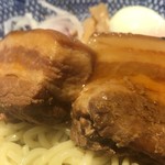 東京煮干屋本舗 - ガブリ豚油そば（アップ②）