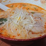 俺流塩らーめん - こってりの辛味普通のラーメン