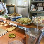 和乃家 - 【2019年5月】カウンターに並ぶおばんざい