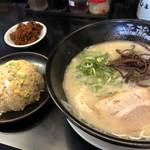 ラーメン雷蔵 - 