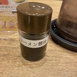 酒田ラーメン 花鳥風月 - 味が薄い時に入れるラーメン醤油