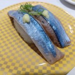 魚べい - 「サンマ」108円。