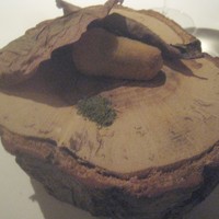 AZUR et MASA UEKI - フィンガーフード（銀杏ムース入り松茸のフリット）