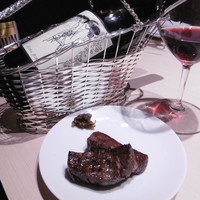 焼肉矢澤 京都 - 赤ボトル、厚切り肉