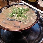 豚の骨 - 豚の骨とんこつラーメン¥650